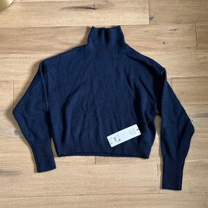 Sold out newWith tags alo Wool Cashmere Cropped New Class Turtleneck Sweater XXS